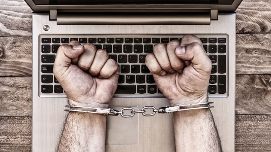 Η οργουελική δυστοπία είναι εδώ - Η ΕΕ θα φιμώνει τους πάντες στο όνομα της καταπολέμησης της «ρητορικής μίσους»