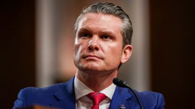 Βαρυσήμαντο μήνυμα Hegseth (ΥΠΑΜ ΗΠΑ) στην ΕΕ: Είστε μόνοι σας απέναντι στη Ρωσία - Αντίπαλός μας η Κίνα