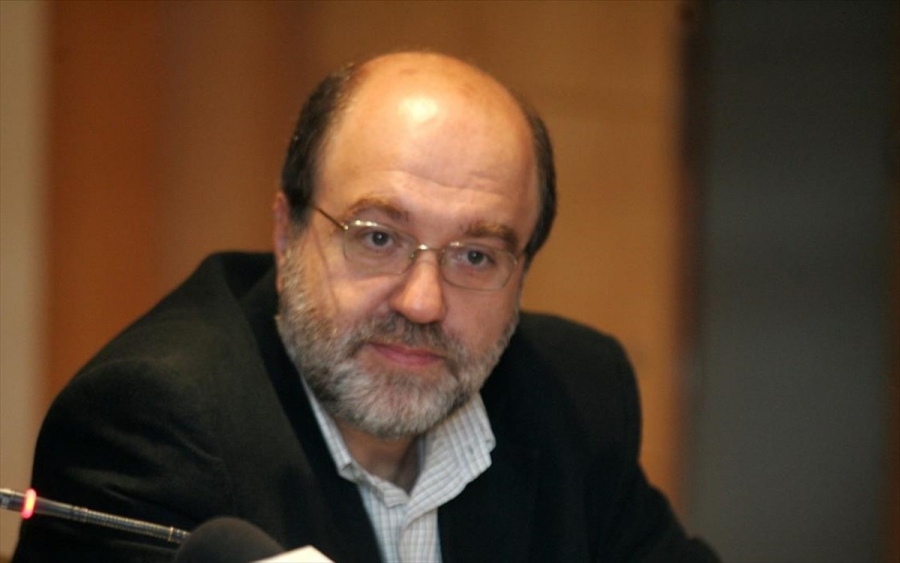 Τρύφων Αλεξιάδης: «Δεν αισθάνομαι καλά» – Ξαφνική αδιαθεσία για τον βουλευτή