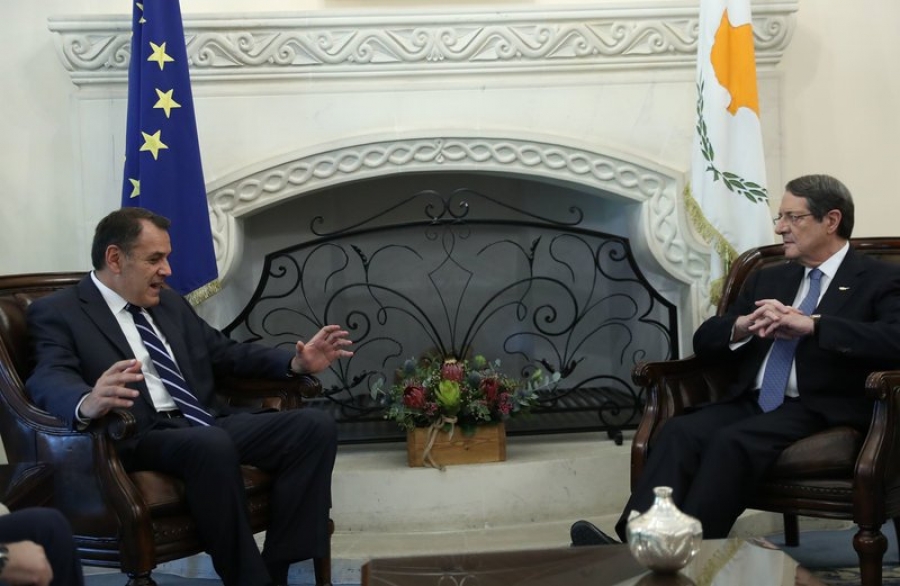 Συνάντηση του υπ.Άμυνας Ν. Παναγιωτόπουλου με τον πρόεδρο της Κύπρου, Ν. Αναστασιάδη