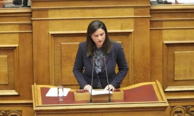 Κεραμέως: Η κυβέρνηση εργαλειοποιεί την κορυφαία κοινοβουλευτική διαδικασία