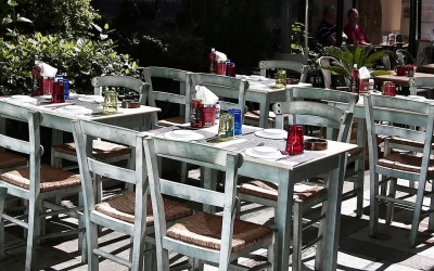 Εστίαση: Πάνω από 300 πρόστιμα και πέντε συλλήψεις