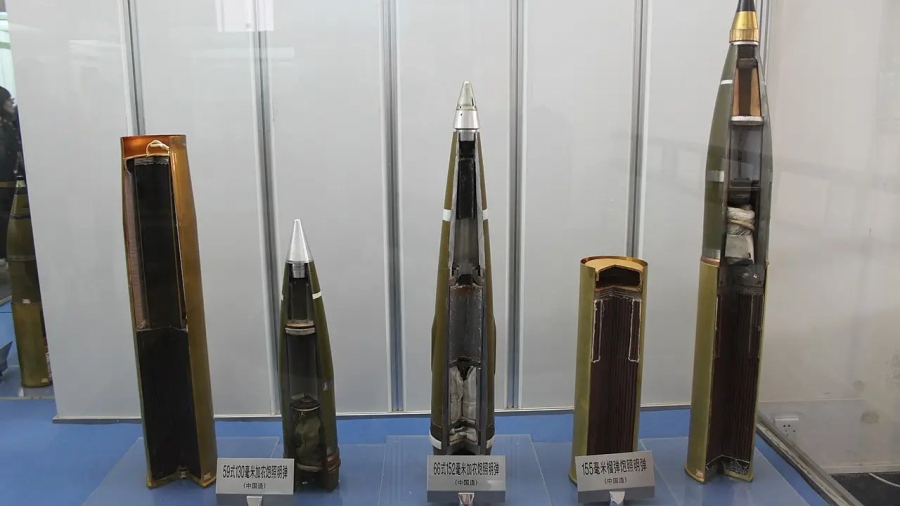 Βλήμα drone από την κόλαση – Η Κίνα ρίχνει το Tianyan, το μυστηριώδες όπλο που μετατρέπει πυροβόλα σε φορητά UAV Launchers