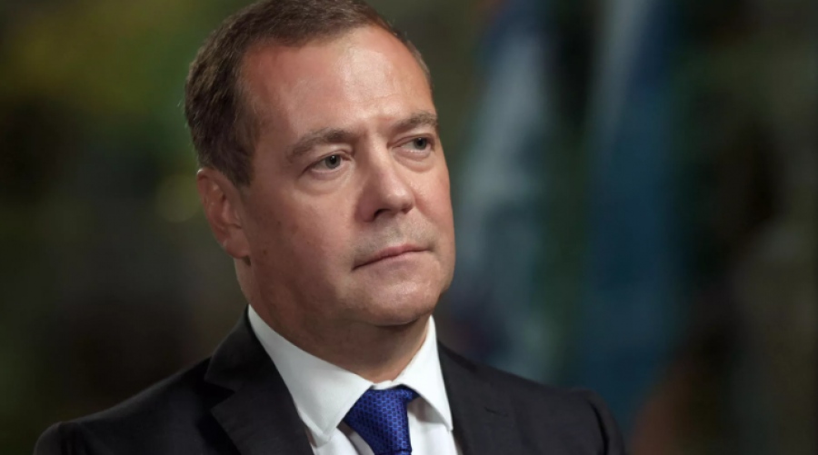 Προειδοποίηση Medvedev: Η Ρωσία δεν θα επιτρέψει σε συμμορίες να αποκτήσουν πυρηνικά όπλα – Ο κόσμος θα φτάσει στο χείλος της καταστροφής