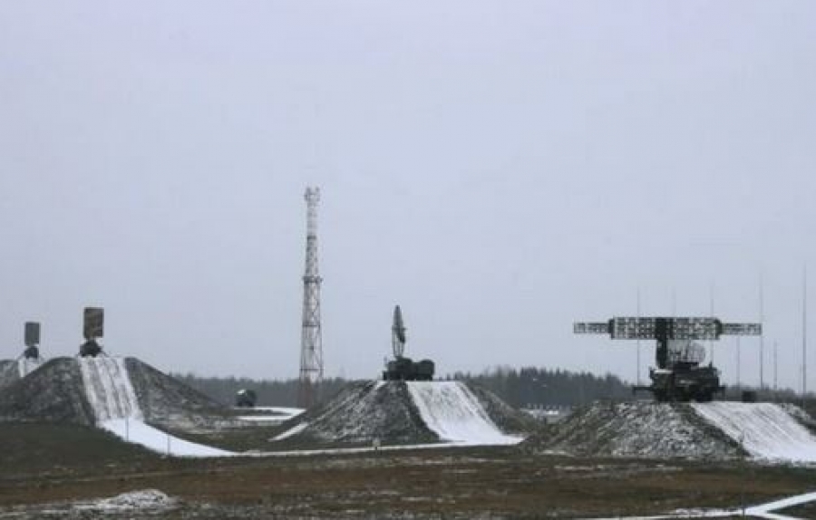 Συναγερμός στη Λευκορωσία – Στέλνει ενισχύσεις και θωρακίζει τα σύνορά της με την Ουκρανία