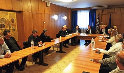 Συνάντηση Βορίδη με παραγωγικούς φορείς της Πιερίας για την ενίσχυση του εισοδήματος των παραγωγών
