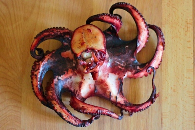 Πήγε στο νοσοκομείο με πρόβλημα κατάποσης, βρήκαν στον λαιμό του ένα ολόκληρο χταπόδι