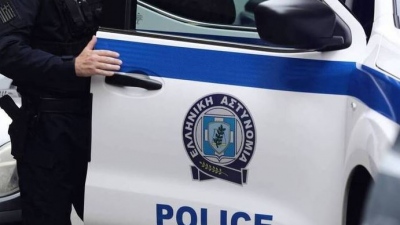 ΕΛ.ΑΣ: Δύο συλλήψεις αλλοδαπών, μετά από επεισόδιο σε εμπορικό κέντρο της Αθήνας – Eκκρεμούσαν εντάλματα σύλληψης