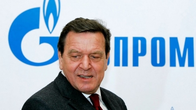Βολές κατά του Schröder για τη συμμετοχή του στο Δ.Σ. της Gazprom – «Κάνει κακό στη Γερμανία, είναι υποχείριο του Putin»