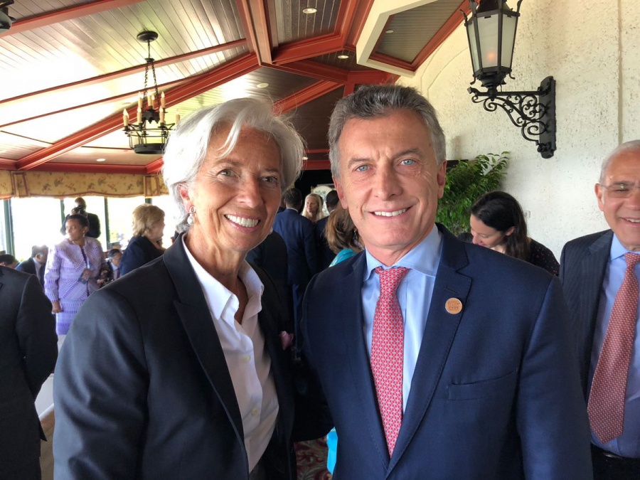 Το pesos της Αργεντινής είναι υπό κατάρρευση – Η Lagarde (ΔΝΤ) μπορεί να αποτρέψει την καταστροφή;