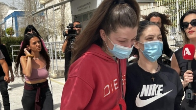 Ανατροπή στην υπόθεση Κολωνού: Δικάζεται ξανά για μαστροπεία η μητέρα της 12χρονης - Έφεση από την Εισαγγελία
