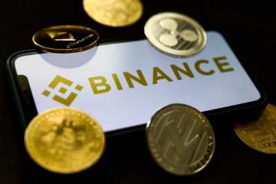 Η Binance αναστέλλει τις κάρτες Visa και Mastercard για τους χρήστες στην Ουκρανία