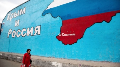 Η Ρωσία ενταφιάζει την παραχώρηση της Κριμαίας στην Ουκρανία - Στέλνει στον σκουπιδοτενεκέ της ιστορίας διάταγμα του 1954
