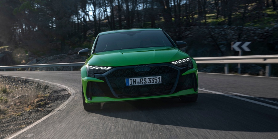 Νέο Audi RS 3: Πεντακύλινδρη χαιρετούρα με 400 άλογα!