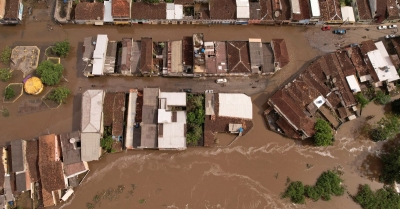 Πρωτοφανείς πλημμύρες στη Βραζιλία με 20 νεκρούς – Έσπασαν φράγματα, πόλεις έγιναν ποτάμια