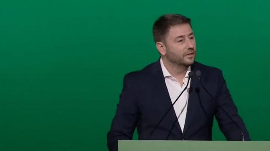 Ανδρουλάκης: Ζούμε σε εποχή πολλαπλών κρίσεων - Με υπευθυνότητα και ρεαλισμό να αγκαλιάσουμε τις αγωνίες του λαού