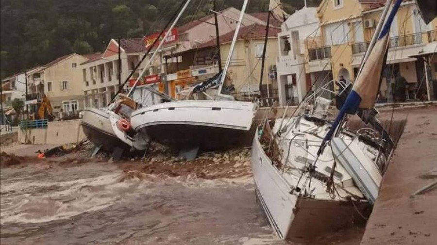 Ξεκίνησε η απογραφή των καταστροφών από τον «Ιανό» - 3 νεκροί και 1 αγνοούμενη - Σε Ζάκυνθο και Ιθάκη ο Χαρδαλιάς