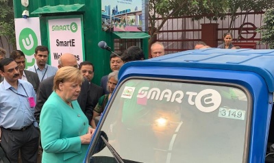Merkel: Η Γερμανία πρέπει να έχει 1 εκατ. σταθμούς φόρτισης ηλεκτρικών αυτοκινήτων μέχρι το 2030