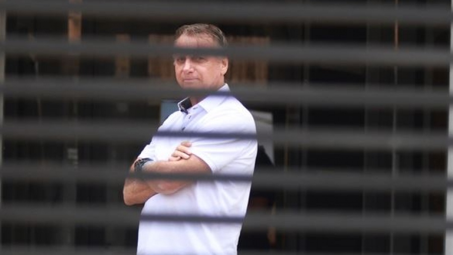 Ο Bolsonaro παραλίγο δραπέτης - Αποπειράθηκε να σπάσει το ηλεκτρονικό βραχιολάκι στο πόδι του με εργαλείο ηλεκτροσυγκόλλησης