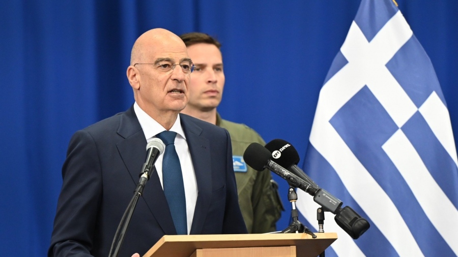 Δένδιας στην ΕΛΔΥΚΟ στην Πρίστινα: Η ελληνική δύναμη Κοσσυφοπεδίου με την παρουσία της επιτρέπει να υπάρχει ασφάλεια