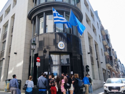 Ομαλά και χωρίς προβλήματα ψήφισαν οι Έλληνες της διασποράς - Ξεπέρασε το 70% η συμμετοχή στη Γερμανία