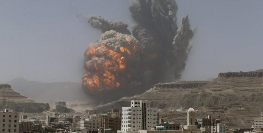 Υεμένη: Ο αραβικός συνασπισμός στοχοθετεί θέσεις των Χούτι κοντά στο λιμάνι Χοντέιντα