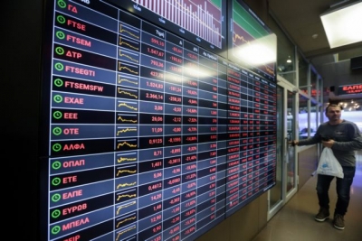Λίγο μετά το άνοιγμα του ΧΑ – Ξανά κάτω από τις 800 μονάδες με εξαιρετικά χαμηλό τζίρο