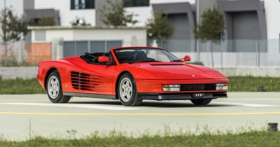 Ποιος δεν θα ήθελε αυτή την εκπληκτική Ferrari Testarossa Spider;