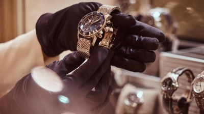 ΗΠΑ: Σε είδη πολυτελείας ξοδεύει τα λεφτά της η Γενιά Ζ για να ξεφύγει από τη μιζέρια της