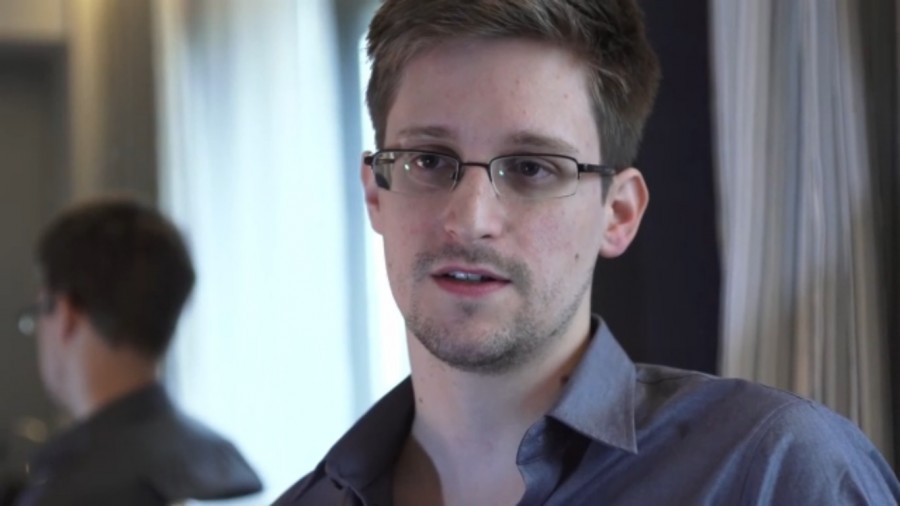 Die Linke: Βουλευτές του κόμματος συναντήθηκαν στην Μόσχα με τον Edward Snowden