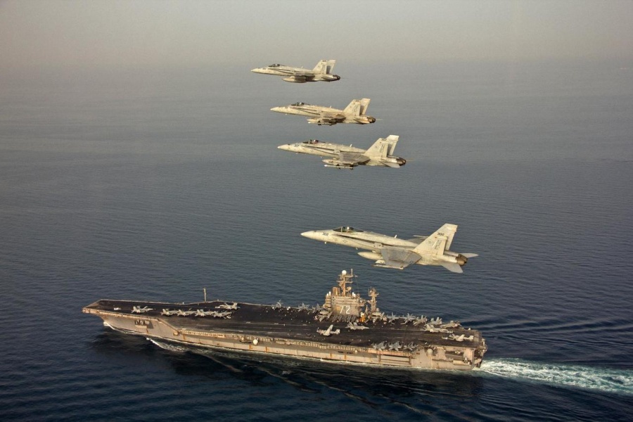 Bolton (ΗΠΑ): Σαφές μήνυμα στο Ιράν η ανάπτυξη του αεροπλανοφόρου USS Abraham Lincoln στη Μέση Ανατολή