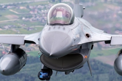 Η Νορβηγία θα μεταφέρει μαχητικά αεροσκάφη F-16 με σύγχρονους πυραύλους στην Ουκρανία