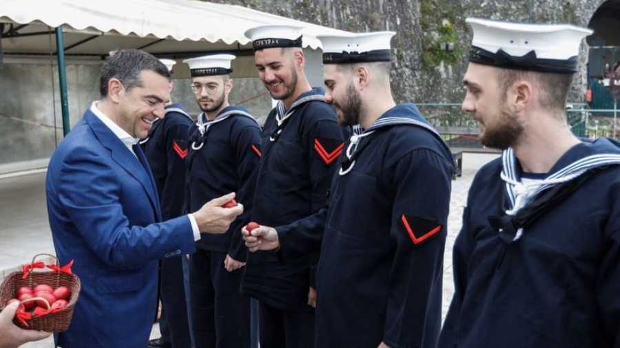 Στο Ναυτικό Σταθμό  Κέρκυρας ο Τσίπρας: Μέρες ελπίδας και οι σημερινές για το λαό, που προσδοκά Ανάσταση συλλογική