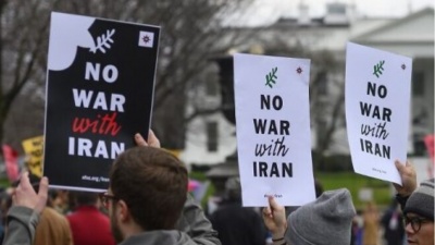 Κυκλοφοριακό χάος στην Αθήνα λόγω αντιπολεμικού συλλαλητηρίου - Πορεία προς την Αμερικανική Πρεσβεία