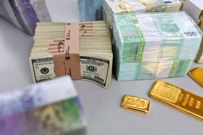 Αυστηρότερο πλαίσιο ελέγχων και προστίμων για το ξέπλυμα μαύρου χρήματος