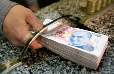 Νέο ιστορικό χαμηλό για τη λίρα Τουρκίας - Μέτρα από την κεντρική τράπεζα