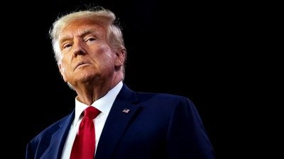 Από τις... διαπραγματεύσεις στις απειλές ο Trump: «Θα ισοπεδώσουμε ιρανικό σταθμό ενέργειας αξίας 10 δισ. αν επιτεθείτε ξανά»