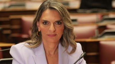 Νέα Αριστερά: Πρόεδρος της Κοινοβουλευτικής Ομάδας η Πέτη Πέρκα μετά την παραίτηση Χαρίτση