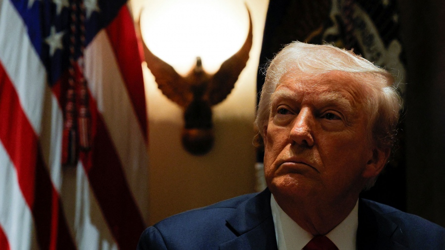 Πόσο επηρεάζουν τα ελληνικά προϊόντα οι δασμοί Trump στην Ευρώπη; Τι ποσότητες εξάγουμε στις ΗΠΑ;