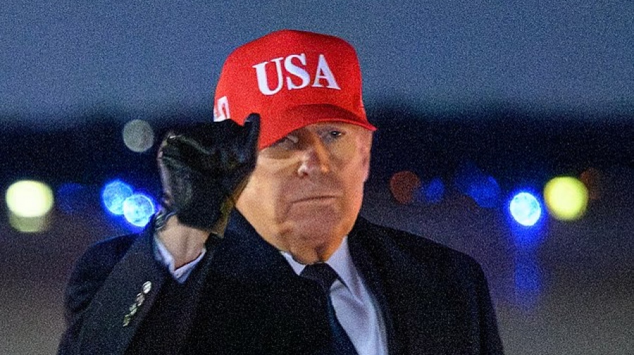 Ρήξη ΗΠΑ - Ηνωμένου Βασιλείου: «Πολύ απογοητευμένος» ο Trump με τον Starmer για τη βάση Diego Garcia