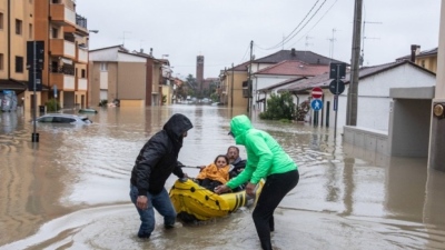 Ιταλία: Περιοδεία Meloni στις περιοχές που επλήγησαν από τις πλημμύρες - Εγκατέλειψαν τα σπίτια τους 36.000 άνθρωποι