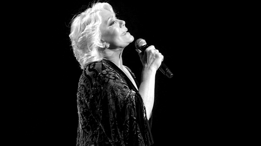 Πέθανε η Μαρινέλλα - Η εμβληματική ερμηνεύτρια άφησε την τελευταία της πνοή σε ηλικία 87 ετών