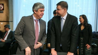 Dombrovskis: H ελληνική οικονομία εκτεθειμένη στην κρίση λόγω τουρισμού - Ευνοείται από το Ταμείο Ανάκαμψης - Centeno: Δεν υπάρχουν δωρεάν χρήματα