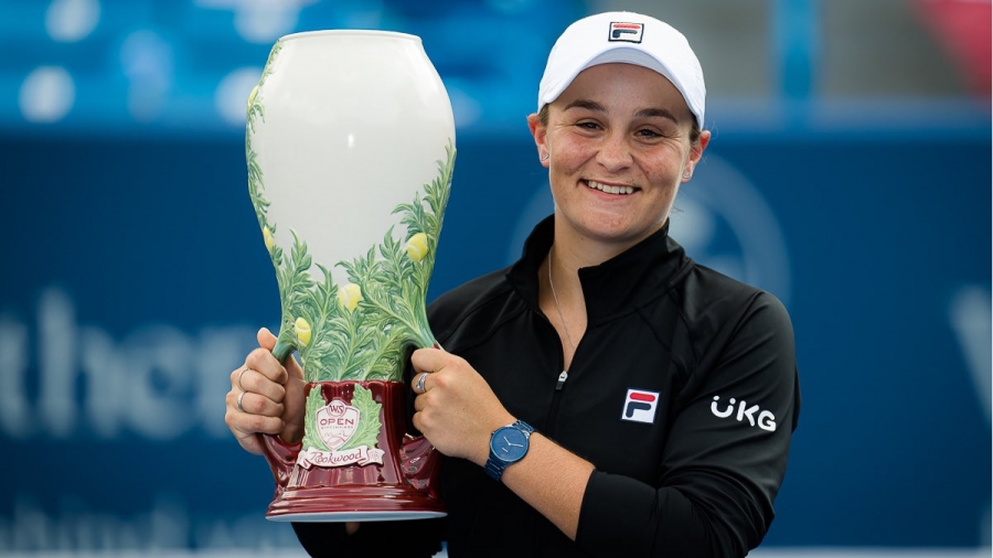 Δεν… ίδρωσε καθόλου η Μπάρτι - Νικήτρια στο Σινσινάτι χωρίς χαμένο σετ!