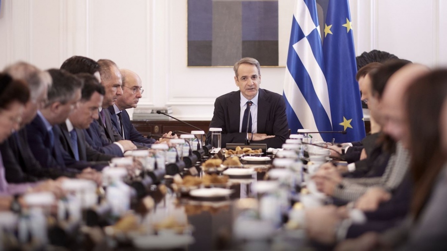 Μητσοτάκης: Πρόταση για δημιουργία ειδικής τριεδρικής Περιφέρειας Απόδημου Ελληνισμού - Οι έδρες Επικρατείας επανέρχονται στις 12