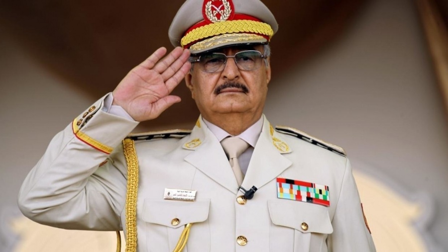 Ο στρατάρχης Haftar δηλώνει ότι έλαβε τη λαϊκή εντολή να κυβερνήσει τη Λιβύη