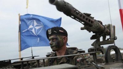 SOS Stoltenberg: Να αυξηθεί η παραγωγή όπλων - Εξαντλήθηκαν τα αποθέματα του ΝΑΤΟ λόγω Ουκρανίας