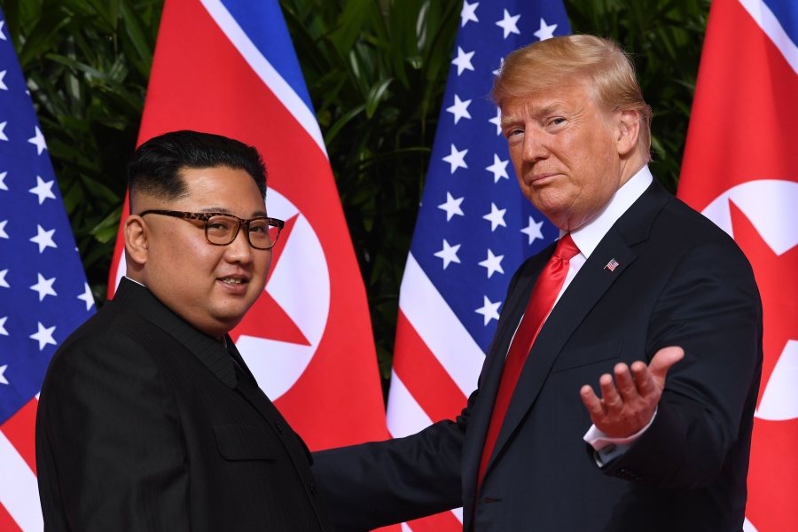Στις αρχές του 2019 αναμένει συνάντηση με τον Kim Jong Un ο Trump