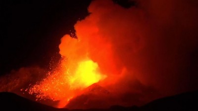 Ιταλία - Ξύπνησε το ηφαίστειο της Αίτνας