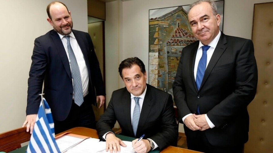 Γεωργιάδης: Υπέγραψε το προεδρικό διάταγμα για το «Elounda Hills» - Στην τελική ευθεία η επένδυση